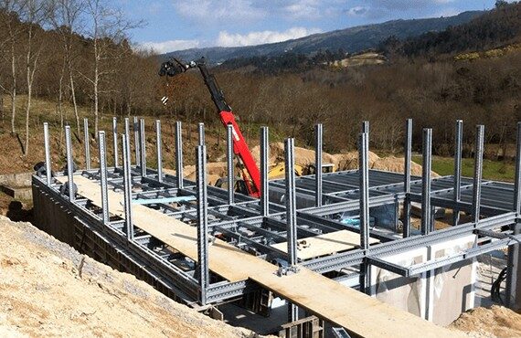 MONTAJE DE ESTRUCTURA DE SUELO